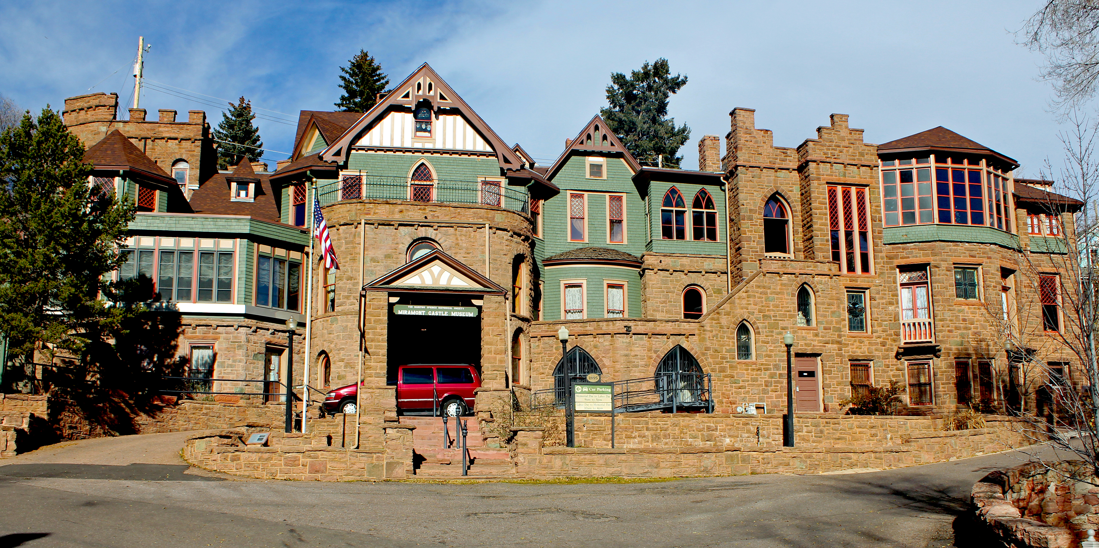 American Gothic: Tours and High Tea at Miramont Castle